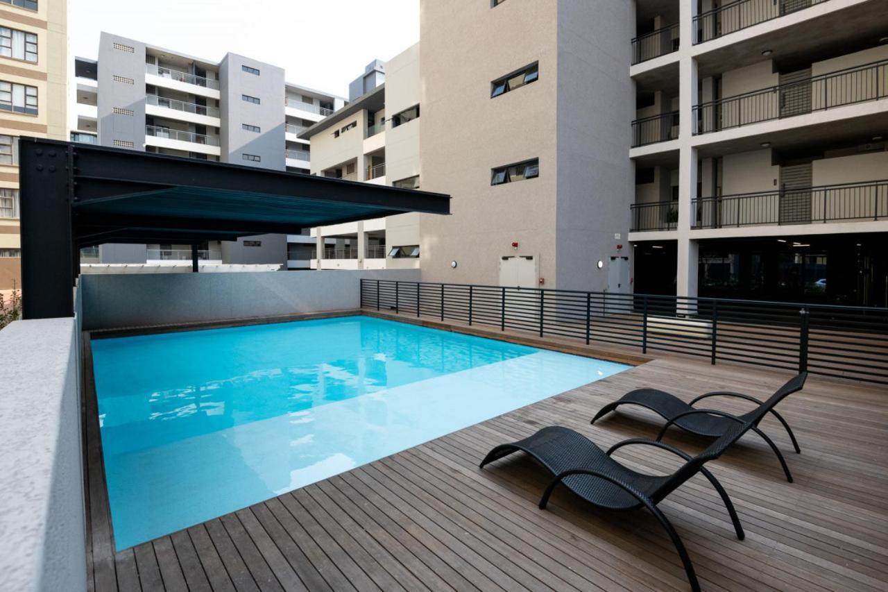 Luxury Bellagio 004 Two Bed With Inverter * Durban